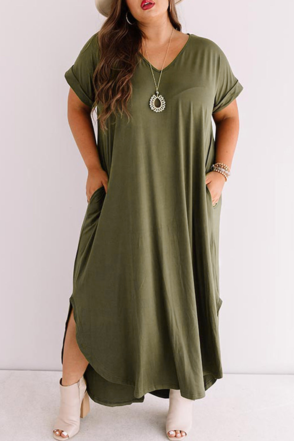 Green Plus Size V Neck Rolled Cuffs Maxi Dress